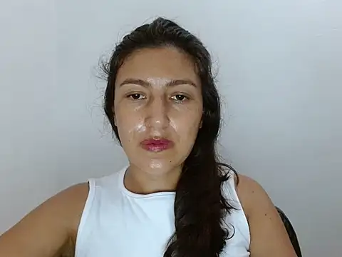 Snapshot of SarahFriendly chatting on 25, 5, 2026 SarahFriendly online show from 25, 5, 2026