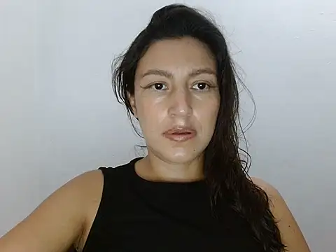 SarahFriendly online show from 2, 8, 2026