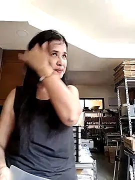 Prettysweetmum online show from 9, 9, 2025