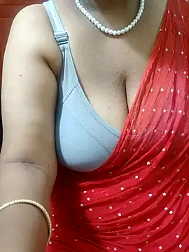 Snapshot of tami_lavanya chatting on 9, 9, 2025 tami lavanya online show from 9, 9, 2025