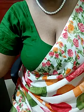 Snapshot of tami_lavanya chatting on 17, 9, 2025 tami lavanya online show from 17, 9, 2025