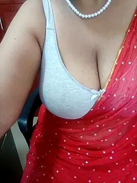 Snapshot of tami_lavanya chatting on 4, 10, 2025 tami lavanya online show from 4, 10, 2025