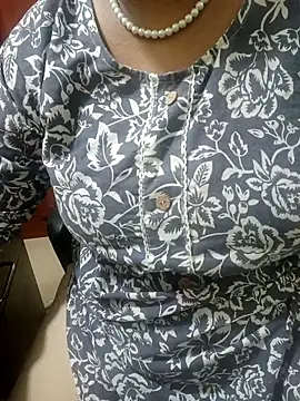 Snapshot of tami_lavanya chatting on 4, 10, 2025 tami lavanya online show from 4, 10, 2025