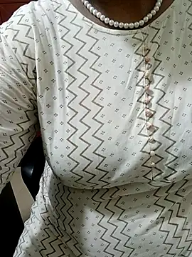 Snapshot of tami_lavanya chatting on 10, 10, 2025 tami lavanya online show from 10, 10, 2025