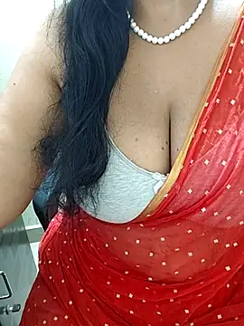 Snapshot of tami_lavanya chatting on 18, 10, 2025 tami lavanya online show from 18, 10, 2025