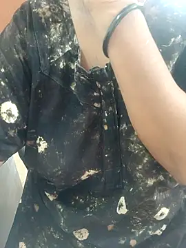 Snapshot of tami_lavanya chatting on 1, 11, 2025 tami lavanya online show from 1, 11, 2025