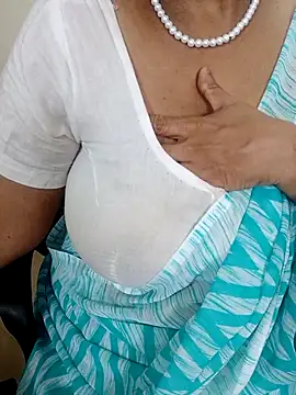 Snapshot of tami_lavanya chatting on 11, 11, 2025 tami lavanya online show from 11, 11, 2025