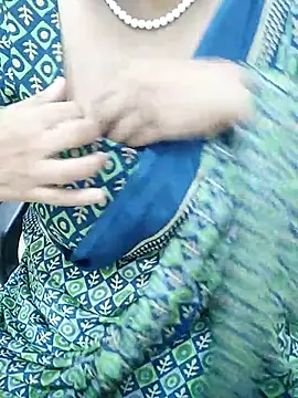 Snapshot of tami_lavanya chatting on 15, 11, 2025 tami lavanya online show from 15, 11, 2025