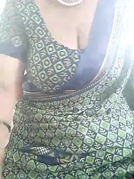 Snapshot of tami_lavanya chatting on 19, 11, 2025 tami lavanya online show from 19, 11, 2025