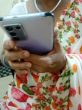 Snapshot of tami_lavanya chatting on 22, 11, 2025 tami lavanya online show from 22, 11, 2025