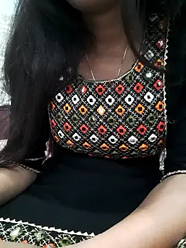 Aarti-kumri online show from 15, 1, 2026