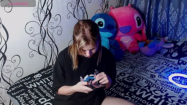 Snapshot of RoyAngela chatting on 25, 9, 2025 RoyAngela online show from 25, 9, 2025