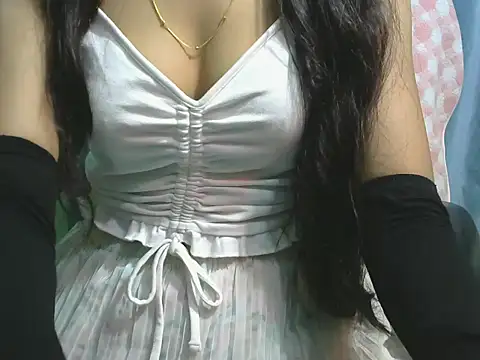 Snapshot of sheetal-sheetal95 chatting on 8, 10, 2025 sheetal-sheetal95 online show from 8, 10, 2025