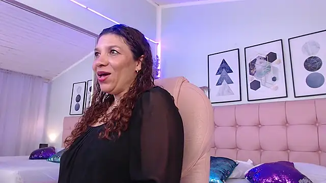 Serena Houstonn online show from 20, 4, 2026