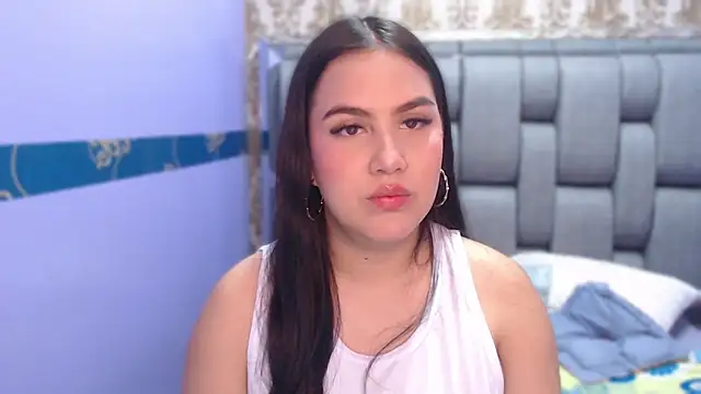 Snapshot of ValentinaMillers_ chatting on 8, 10, 2025 ValentinaMillers online show from 8, 10, 2025