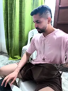 giannis090 online show from 8, 3, 2026