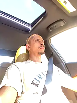 Snapshot of SlimSexxxy69 chatting on 16, 10, 2025 SlimSexxxy69 online show from 16, 10, 2025