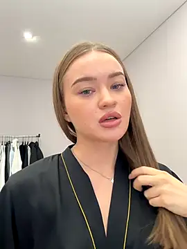 Snapshot of SkylarVoxx chatting on 26, 9, 2025 SkylarVoxx online show from 26, 9, 2025