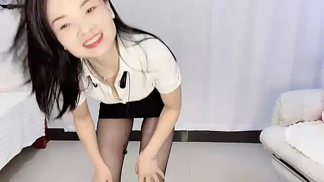 Snapshot of Tangbao-Baby chatting on 4, 11, 2025 Tangbao-Baby online show from 4, 11, 2025