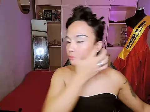 Snapshot of YourNikkieXxx chatting on 26, 10, 2025 YourNikkieXxx online show from 26, 10, 2025