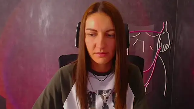 Aurora Loveu online show from 10, 9, 2025