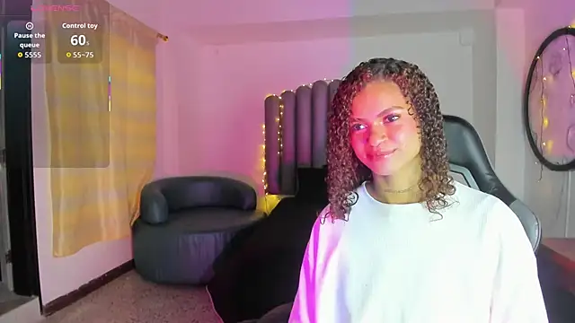 chubby sexy  online show from 28, 11, 2025