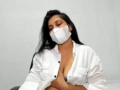 Snapshot of Crazy_Cat1995 chatting on 28, 10, 2025 Crazy Cat1995 online show from 28, 10, 2025