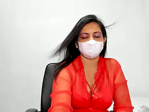 Snapshot of Crazy_Cat1995 chatting on 1, 11, 2025 Crazy Cat1995 online show from 1, 11, 2025