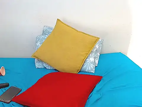 xBusttyBoobsxx3 online show from 28, 11, 2025