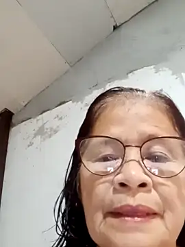 Snapshot of Sweet-Lita50 chatting on 12, 10, 2025 Sweet-Lita50 online show from 12, 10, 2025