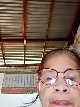 Snapshot of Sweet-Lita50 chatting on 18, 10, 2025 Sweet-Lita50 online show from 18, 10, 2025