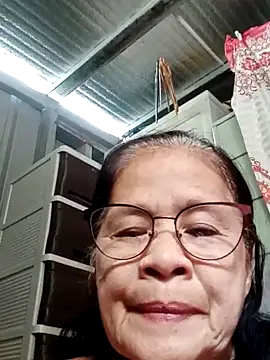 Snapshot of Sweet-Lita50 chatting on 14, 11, 2025 Sweet-Lita50 online show from 14, 11, 2025