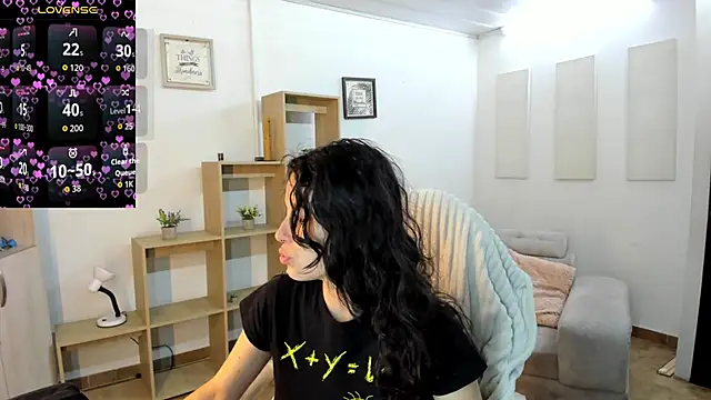 Snapshot of Samantha_blow chatting on 18, 9, 2025 Samantha blow online show from 18, 9, 2025