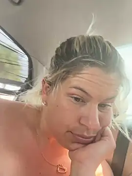 toomuchofafreak online show from 9, 3, 2026