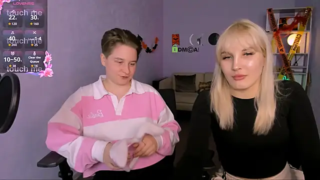 Snapshot of marta_smith chatting on 29, 10, 2025 marta smith online show from 29, 10, 2025