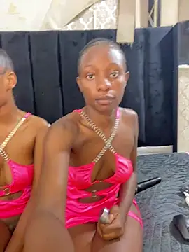 LonelyQueenxx25 online show from 23, 2, 2026