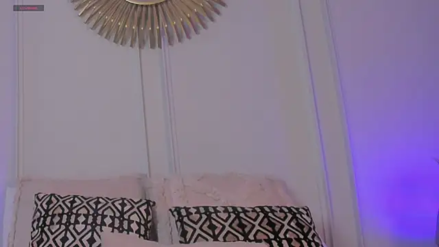 CharlotteBrownn  online show from 29, 6, 2026