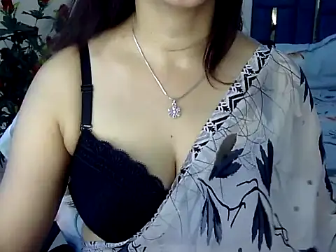 Snapshot of Rumi_cute chatting on 8, 5, 2026 Rumi cute online show from 8, 5, 2026