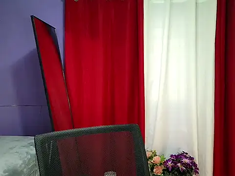 Snapshot of _SweetSofialove chatting on 11, 10, 2025 SweetSofialove online show from 11, 10, 2025