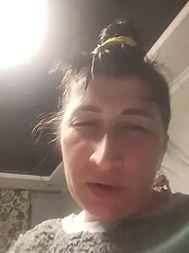 Snapshot of Funny_Karina chatting on 5, 6, 2026 Funny Karina online show from 5, 6, 2026