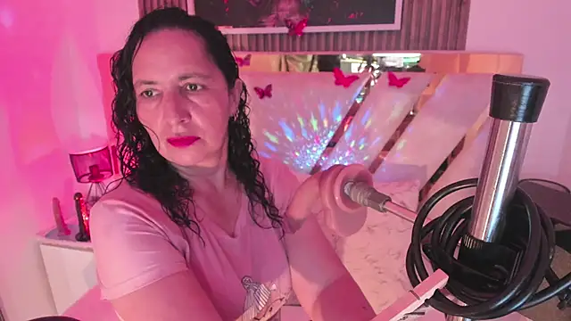 Luna Naughty1 online show from 27, 2, 2026