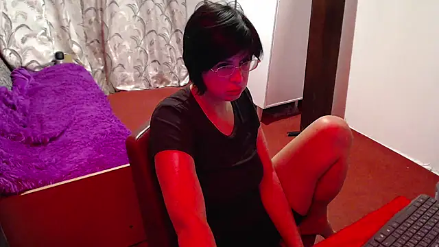 TinaFlower  online show from 7, 11, 2025