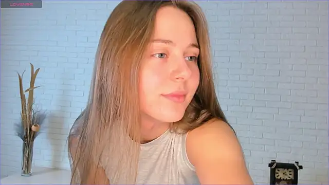 Snapshot of Milla_Vegga chatting on 24, 10, 2025 Milla Vegga online show from 24, 10, 2025