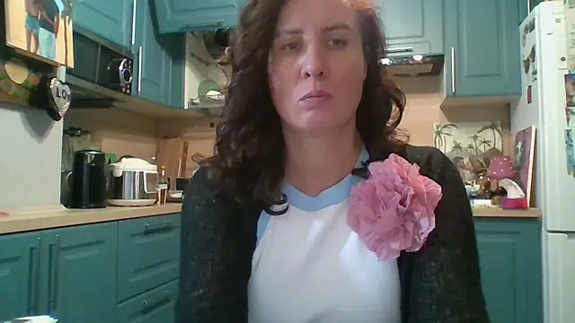 Snapshot of ALICAINWONDERLAND chatting on 15, 11, 2025 ALICAINWONDERLAND online show from 15, 11, 2025