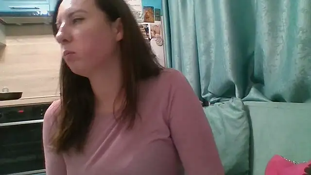 Snapshot of ALICAINWONDERLAND chatting on 5, 12, 2025 ALICAINWONDERLAND online show from 5, 12, 2025