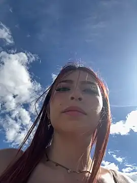 Snapshot of larsonbeverly chatting on 15, 10, 2025 larsonbeverly online show from 15, 10, 2025