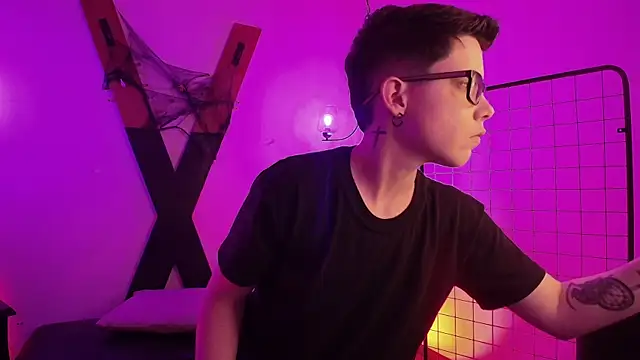 SpencerMontgomery online show from 8, 11, 2025