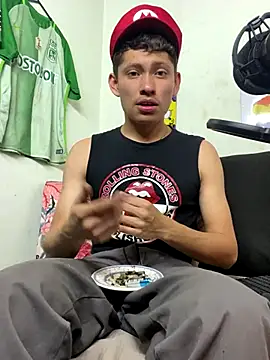 Snapshot of elfernh chatting on 29, 9, 2025 elfernh online show from 29, 9, 2025