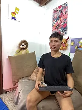 Snapshot of elfernh chatting on 4, 10, 2025 elfernh online show from 4, 10, 2025