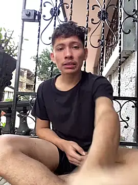 Snapshot of elfernh chatting on 14, 10, 2025 elfernh online show from 14, 10, 2025